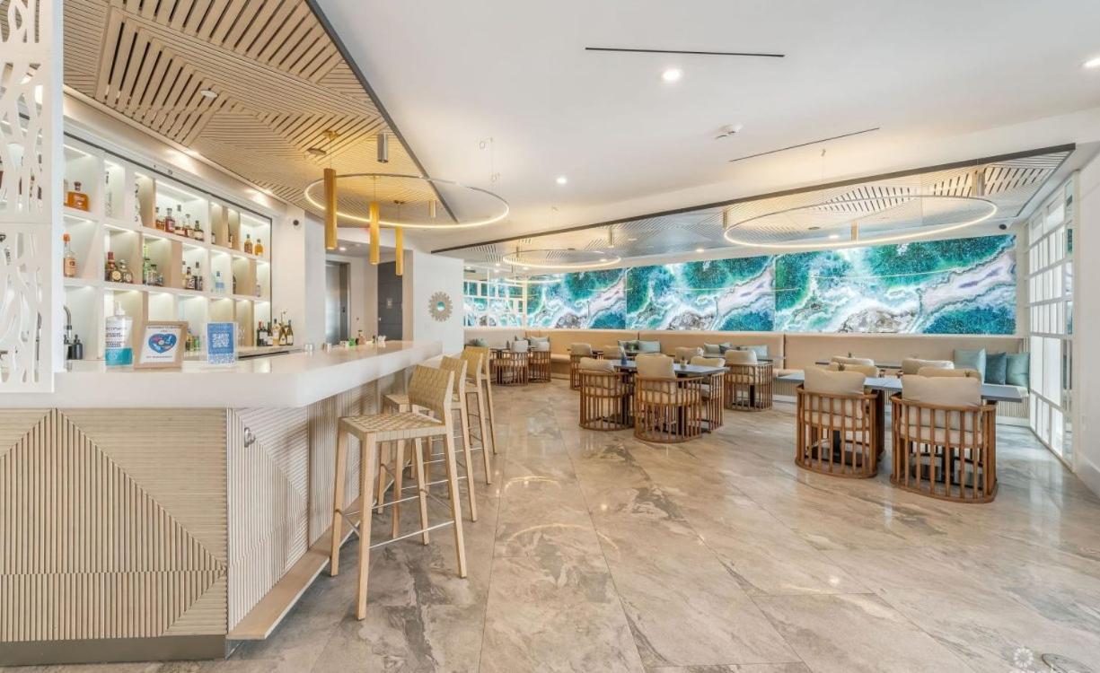 Point Club Residences