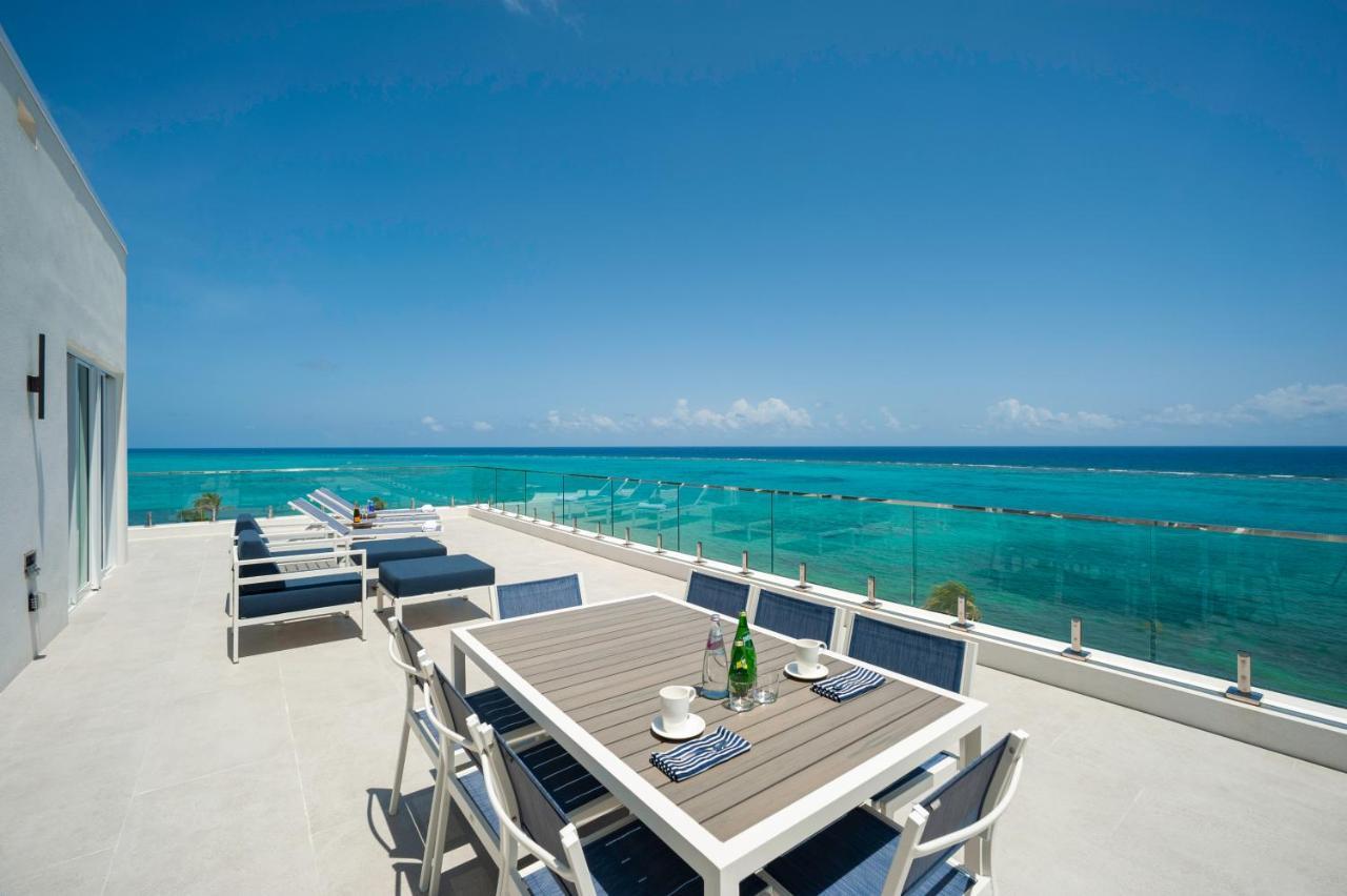 Point Club Residences 3*